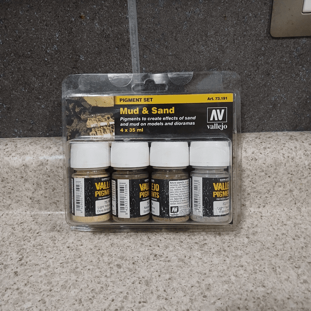 Vallejo Mud & Sand Pigment Set 4 x 35ml.